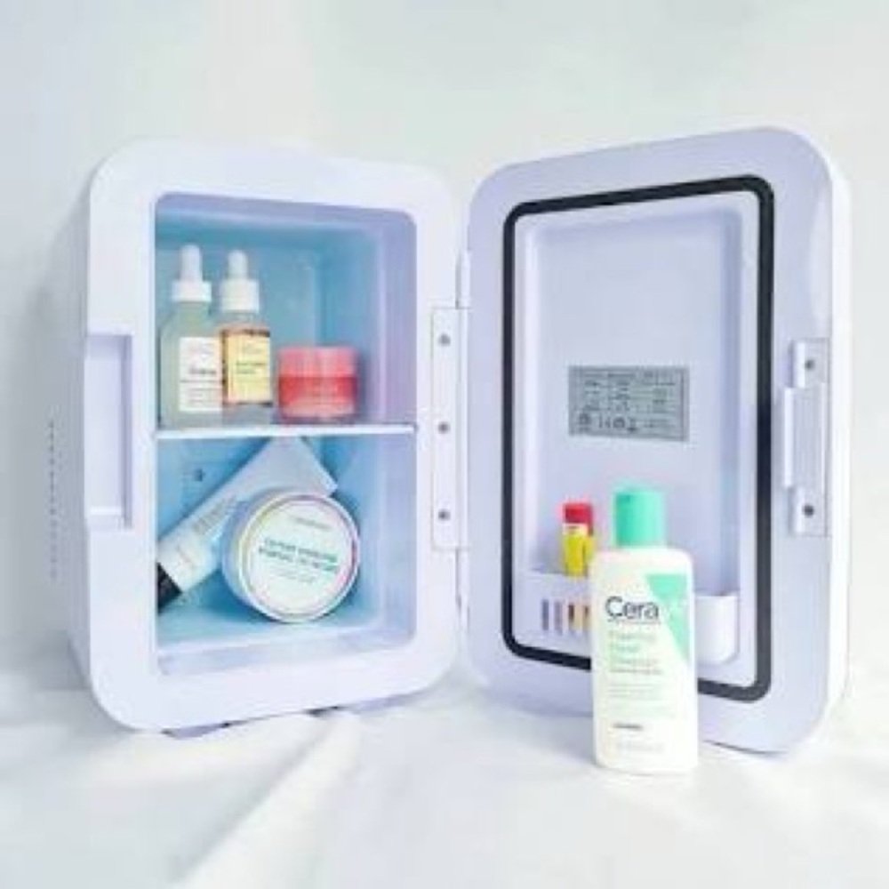 Other GOOD MOLECULES Limited Edition Skin Care Mini Fridge - Picture 4 of 4
